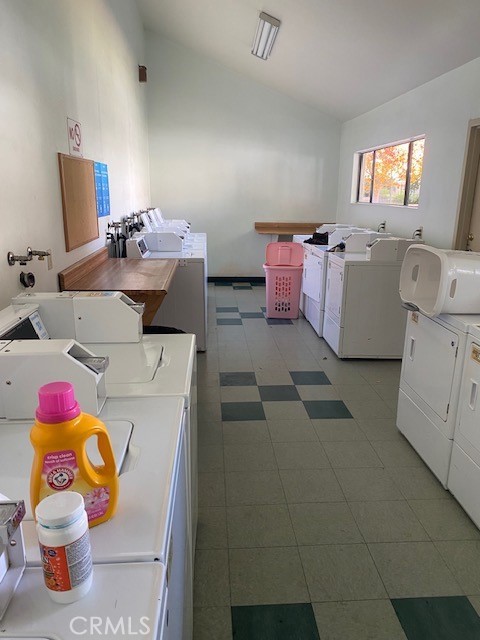 Detail Gallery Image 16 of 17 For 18802 Mandan St #910,  Canyon Country,  CA 91351 - 2 Beds | 2 Baths