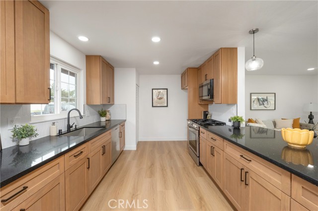 Detail Gallery Image 9 of 36 For 6840 Mount Waterman Dr, Buena Park,  CA 90620 - 4 Beds | 2 Baths