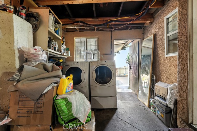 6178 Roy Street, Los Angeles CA: https://media.crmls.org/medias/e19ac51d-e9f9-4b1f-976b-978db92eae16.jpg