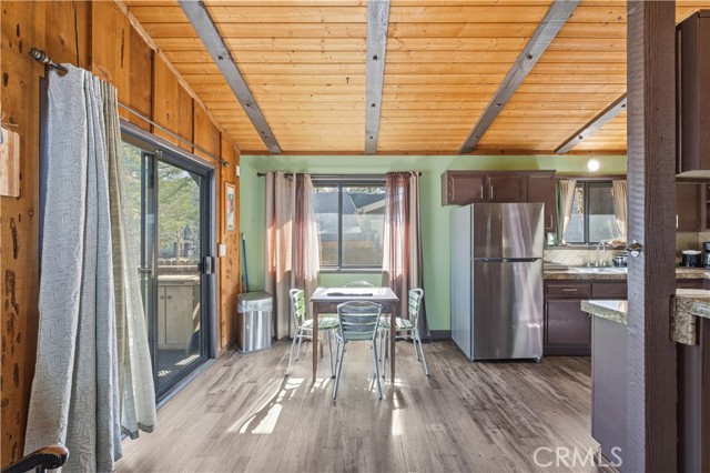 Detail Gallery Image 7 of 32 For 44667 Barton, Sugarloaf,  CA 92386 - 2 Beds | 2 Baths