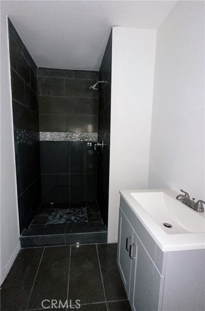 Image 19 of 32 For 1150 Kirby Street 72