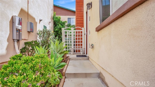 Detail Gallery Image 41 of 45 For 9237 Wakefield Ave #11,  Panorama City,  CA 91402 - 4 Beds | 3/1 Baths