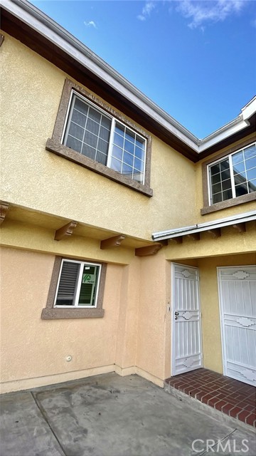 Detail Gallery Image 2 of 17 For 1073 W 112th St, Los Angeles,  CA 90044 - 3 Beds | 2 Baths