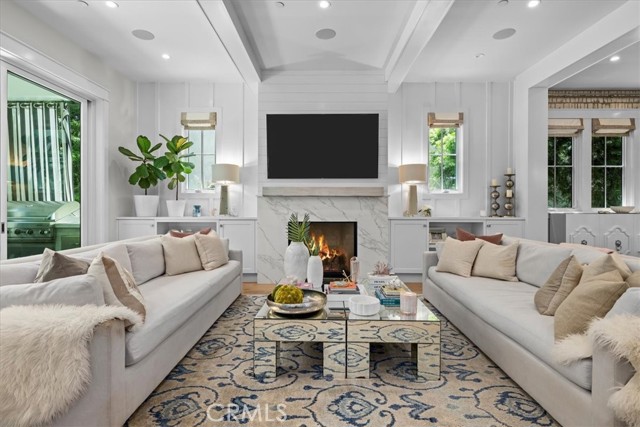 Image 19 of 62 For 910 28th Street