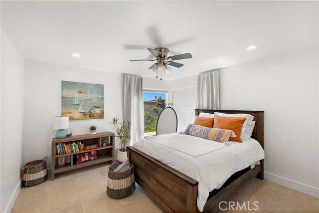 Detail Gallery Image 16 of 30 For 449 Avenida Crespi, San Clemente,  CA 92672 - 4 Beds | 2/1 Baths