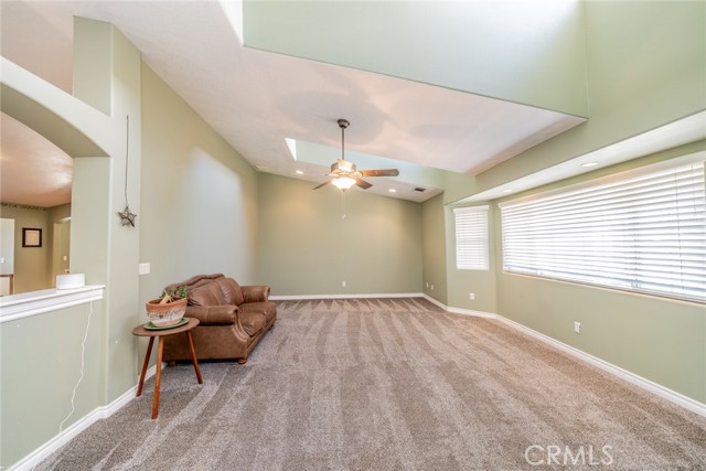 Detail Gallery Image 18 of 50 For 10636 Larch, Oak Hills,  CA 92344 - 5 Beds | 3 Baths