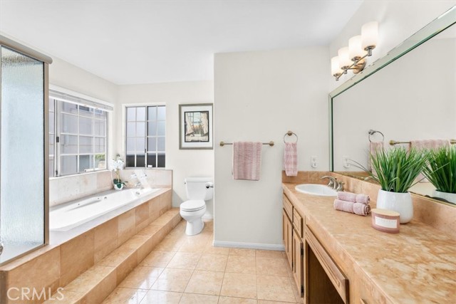 Primary Suite Bathroom