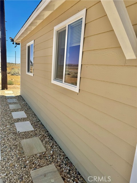 Detail Gallery Image 19 of 19 For 22045 State Highway 58, Hinkley,  CA 92347 - 3 Beds | 1 Baths