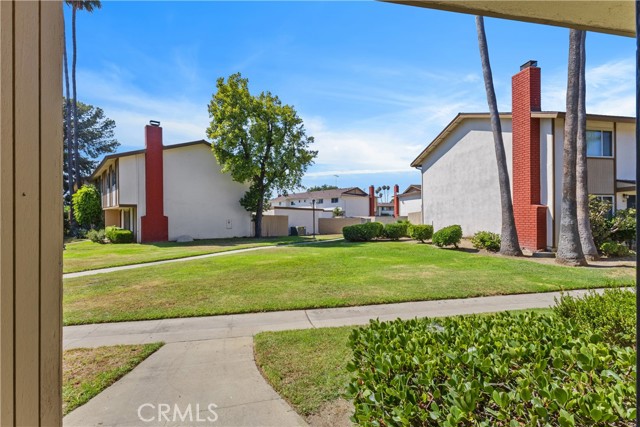 1722 Mitchell Avenue, Tustin CA: https://media.crmls.org/medias/e19f221c-f091-4889-bcfb-f5f2f186c7d5.jpg