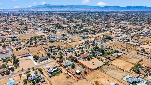 11392 Hawthorne Avenue, Hesperia CA: https://media.crmls.org/medias/e19f3a43-e766-4eb7-a6a2-438b146dc495.jpg