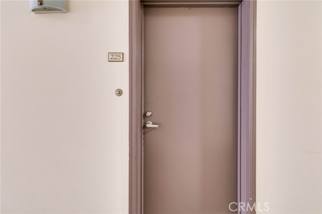 Detail Gallery Image 4 of 27 For 360 W Avenue 26 #225,  Los Angeles,  CA 90031 - 2 Beds | 2 Baths