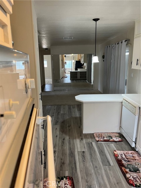 Detail Gallery Image 6 of 14 For 54999 Martinez, Yucca Valley,  CA 92284 - 2 Beds | 2 Baths