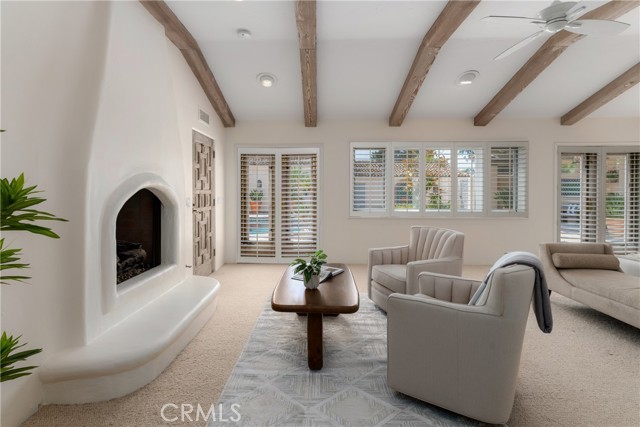 17716 Via De Fortuna, Rancho Santa Fe CA: https://media.crmls.org/medias/e1a0260a-f35b-45b6-b138-30c1737a0edd.jpg