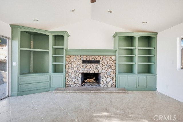 17380 Mockingbird Canyon, Riverside CA: https://media.crmls.org/medias/e1a038f7-3848-49c1-965b-99f4d692efa3.jpg