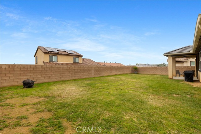 Detail Gallery Image 17 of 19 For 10211 Monarch Dr, Bakersfield,  CA 93306 - 4 Beds | 2 Baths