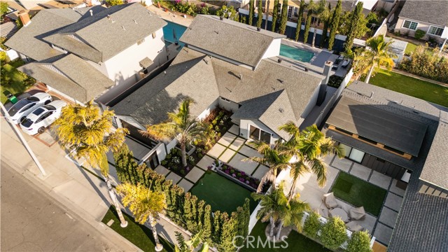 553 Sturgeon Drive, Costa Mesa CA: https://media.crmls.org/medias/e1a0faa3-74c6-459b-aff1-11b81cf569ab.jpg