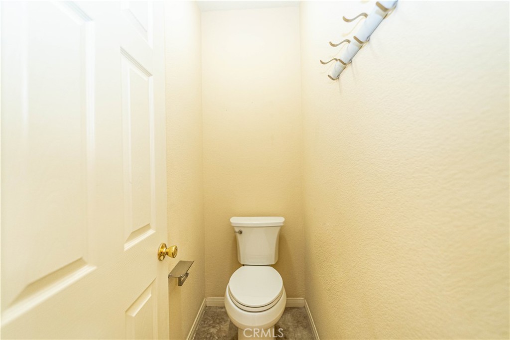 https://media.crmls.org/medias/e1a167d3-4e9c-4762-94c4-2664c1b15b53.jpg?preset=X-Large
