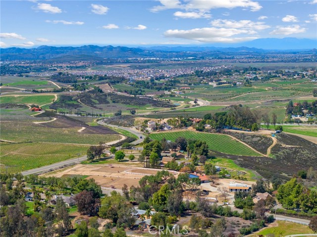 34020 Madera De Playa, Temecula CA: https://media.crmls.org/medias/e1a19d2e-610f-4cc5-80a8-35d68db78ab6.jpg