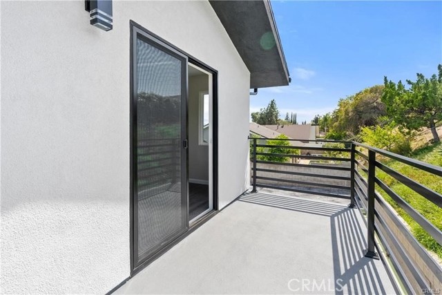 17467 Tuscan Drive, Granada Hills CA: https://media.crmls.org/medias/e1a218d6-ac71-488e-83a1-293074cd5cad.jpg