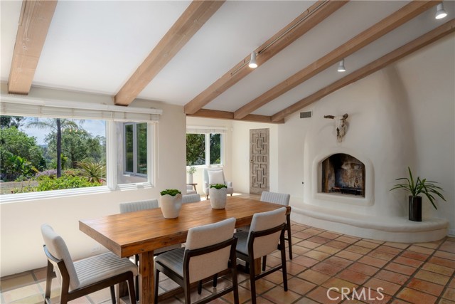 17716 Via De Fortuna, Rancho Santa Fe CA: https://media.crmls.org/medias/e1a23261-cc11-4512-a464-9c93c0e629fc.jpg