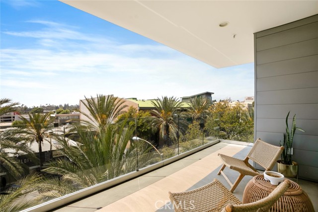 482 S Arroyo Parkway, Pasadena CA: https://media.crmls.org/medias/e1a2d6fd-f357-460d-88c4-775fdbc91de5.jpg