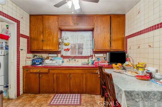 Detail Gallery Image 12 of 27 For 3409 E 7th St, Los Angeles,  CA 90023 - 3 Beds | 2 Baths