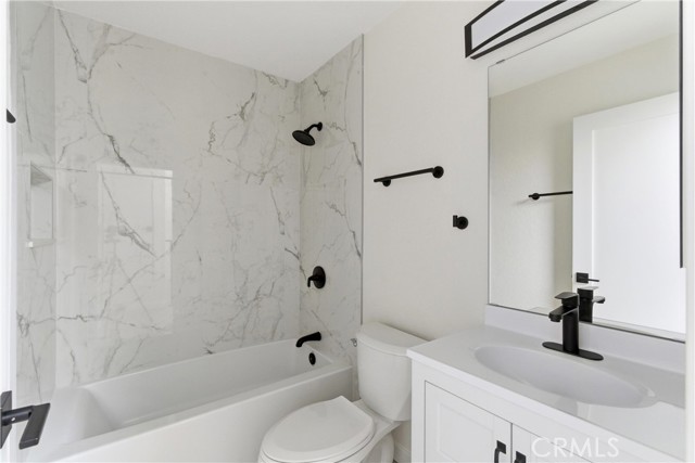 Detail Gallery Image 30 of 41 For 1095 Mesa Bluff, Costa Mesa,  CA 92627 - 2 Beds | 2/1 Baths