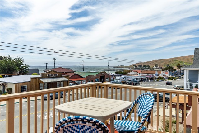 95 S Ocean Avenue, Cayucos CA: https://media.crmls.org/medias/e1a89566-1971-4847-babe-c8b38ef5378a.jpg