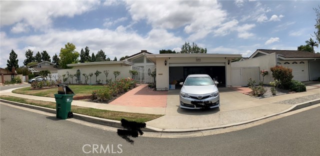 5072 Berean Lane, Irvine CA: https://media.crmls.org/medias/e1a8a394-749a-431a-bffb-3d2776426e20.jpg