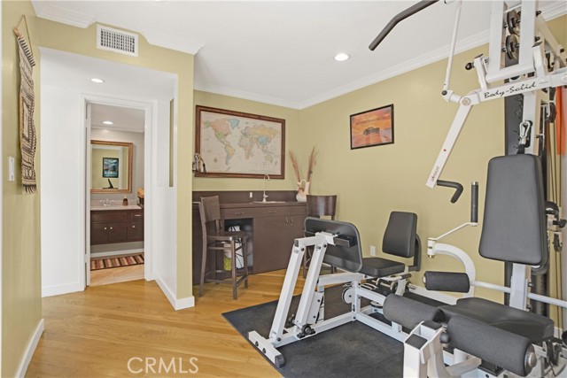 Detail Gallery Image 9 of 45 For 11967 Sunshine Ter, Studio City,  CA 91604 - 4 Beds | 3 Baths