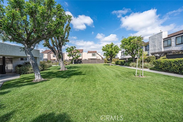 Detail Gallery Image 37 of 45 For 1669 S Heritage #C,  Anaheim,  CA 92804 - 3 Beds | 2/1 Baths