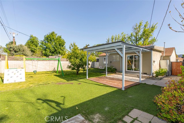 Detail Gallery Image 26 of 29 For 17425 Emelita, Encino,  CA 91316 - 2 Beds | 1 Baths