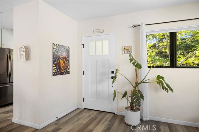 Detail Gallery Image 4 of 35 For 1477 E California Ave, Glendale,  CA 91206 - 2 Beds | 1 Baths