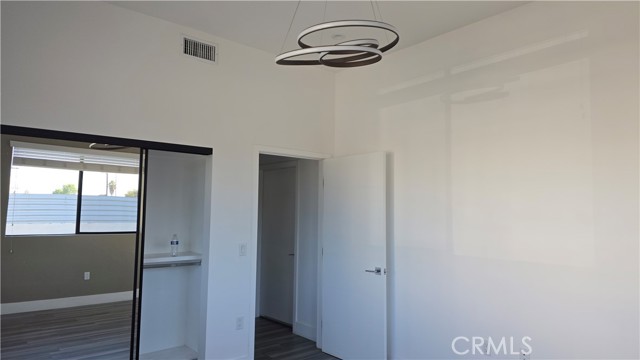 Detail Gallery Image 11 of 24 For 8238 Sharuzi Ln, Northridge,  CA 91325 - 4 Beds | 3 Baths