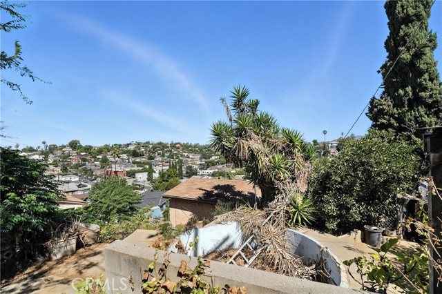 6178 Roy Street, Los Angeles CA: https://media.crmls.org/medias/e1aa0917-f163-4321-ae54-03dfe63a40b7.jpg