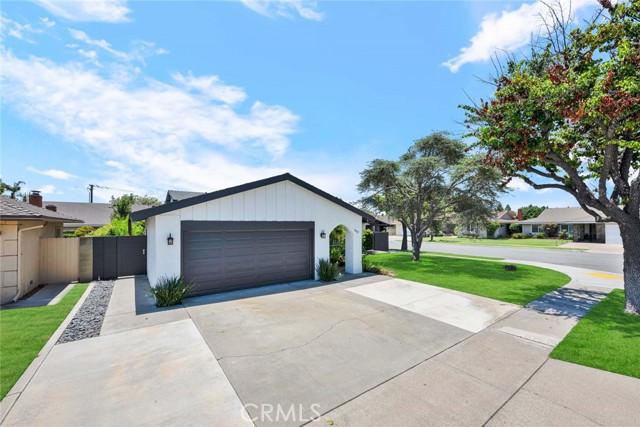 Image 56 of 57 For 10912 Nighthawk Circle