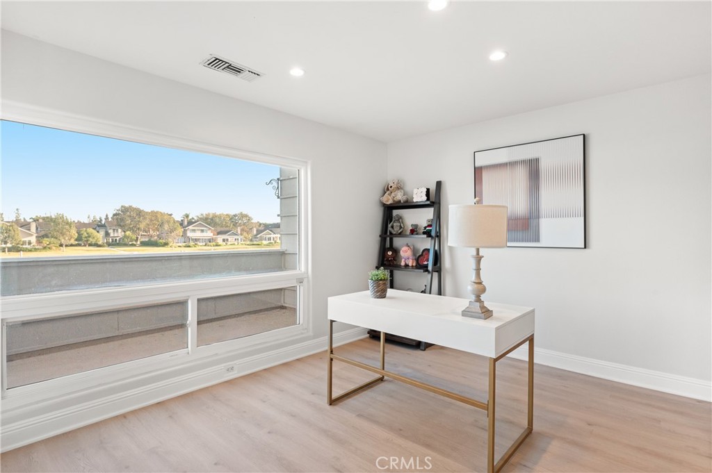 MLS #OC26147382 image #6