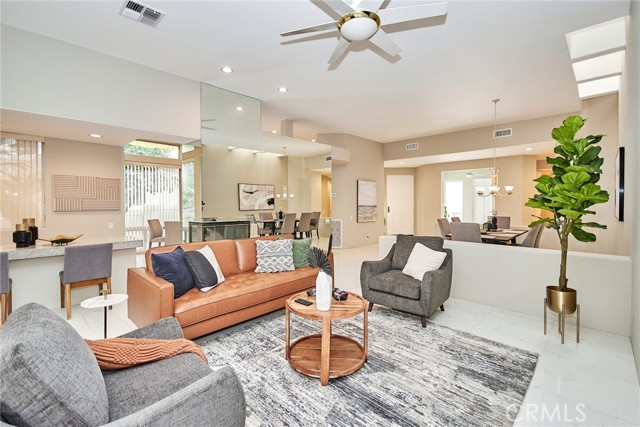 44980 Olympic Court, Indian Wells CA: https://media.crmls.org/medias/e1ac0d79-fb61-4ec6-963d-e9ec4a8a6e1e.jpg