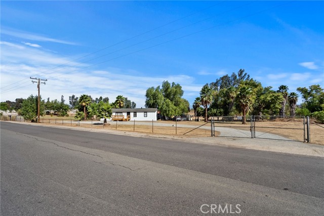 Detail Gallery Image 42 of 42 For 33240 Lindenberger Rd, Menifee,  CA 92584 - 3 Beds | 2 Baths