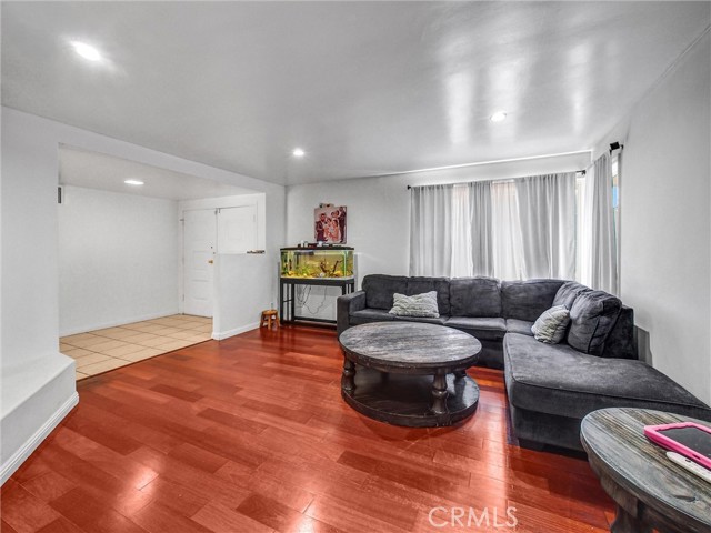 Detail Gallery Image 6 of 26 For 1325 Beech Hill Ave, Hacienda Heights,  CA 91745 - 3 Beds | 3 Baths