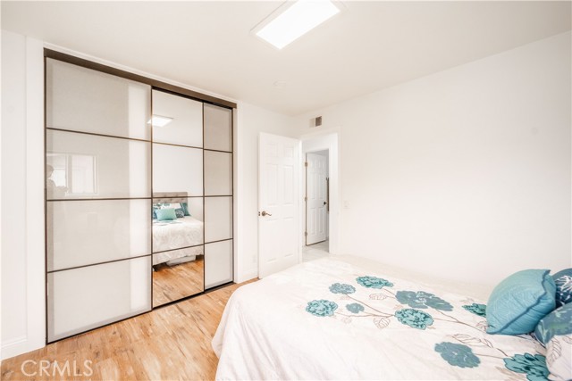 MLS #OC25265947 image #19