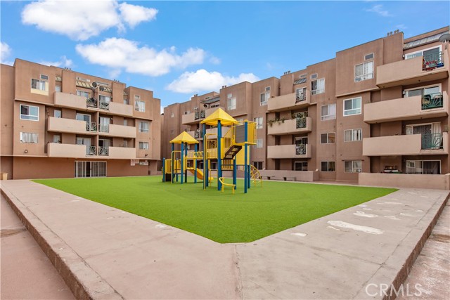 Detail Gallery Image 21 of 24 For 450 E 4th #416,  Santa Ana,  CA 92701 - 2 Beds | 2 Baths