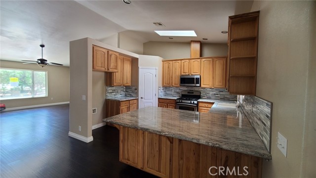 Detail Gallery Image 7 of 18 For 44760 Palm Ave, Hemet,  CA 92544 - 3 Beds | 2 Baths