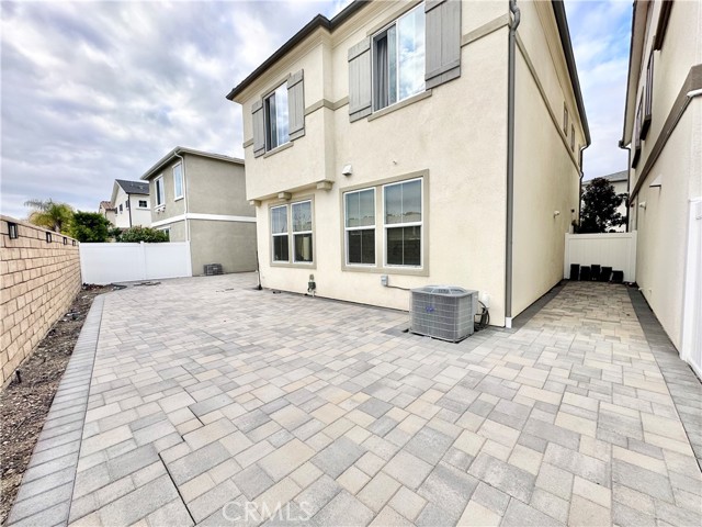 Detail Gallery Image 22 of 28 For 403 Aura Dr, Costa Mesa,  CA 92626 - 4 Beds | 3 Baths