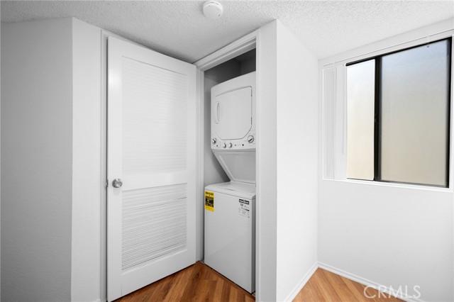 3105 Montrose Avenue # 10, La Crescenta, California 91214, 2 Bedrooms Bedrooms, ,2 BathroomsBathrooms,Residential Lease,For Rent,3105 Montrose Avenue # 10,CRGD25158692