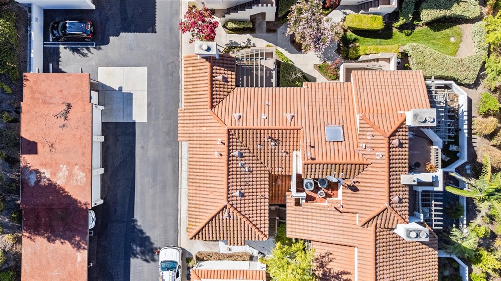 https://media.crmls.org/medias/e1b457be-f5db-4080-b049-f953ee294a14.jpg?preset=X-Large