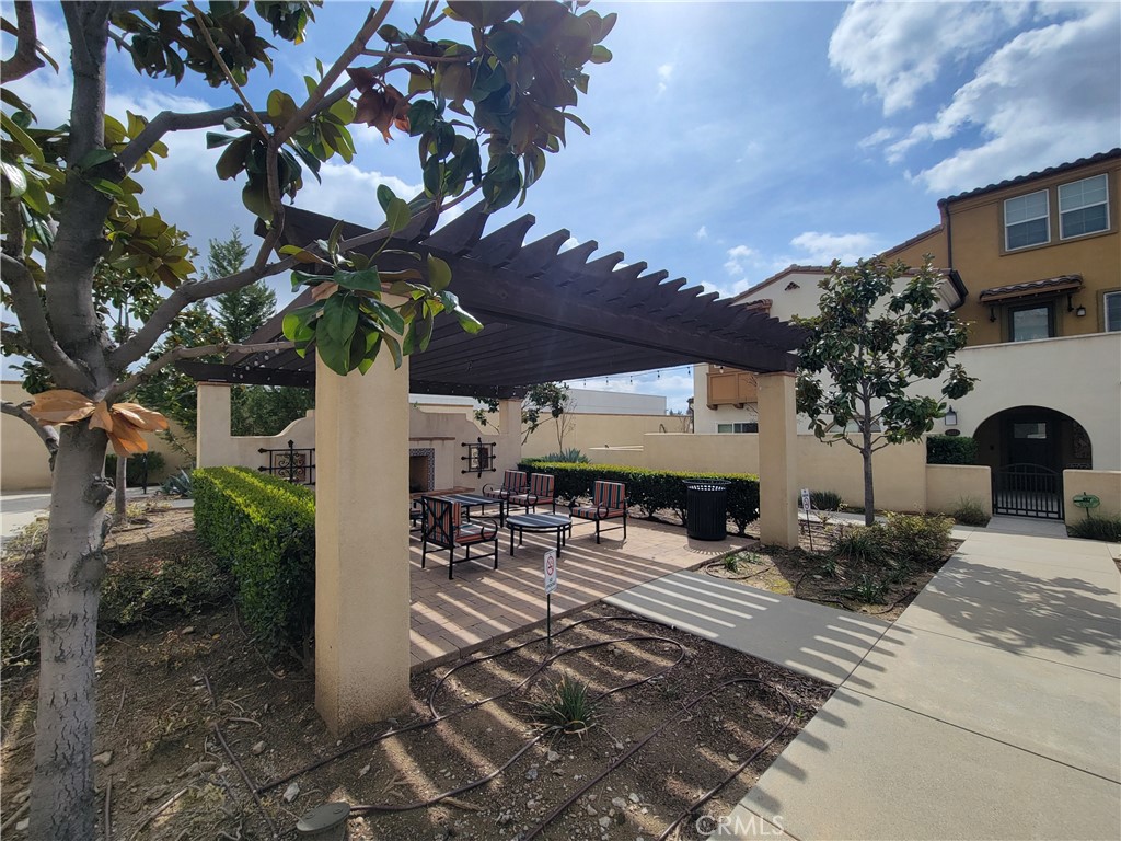 MLS #WS25234797 image #1