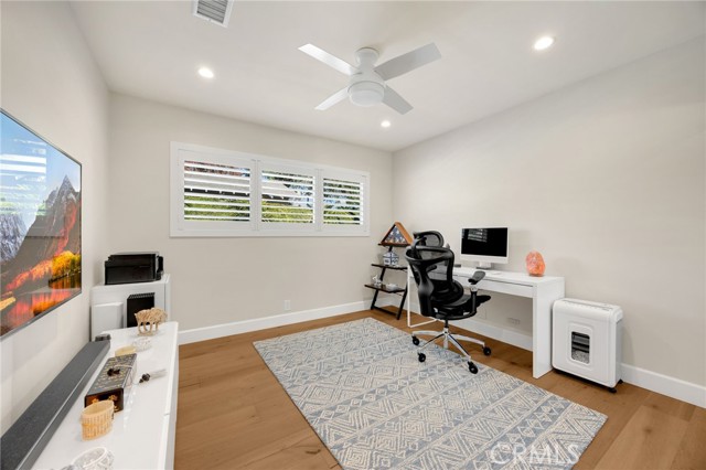 Detail Gallery Image 17 of 31 For 1619 Melody Ln, Fullerton,  CA 92831 - 4 Beds | 3/1 Baths