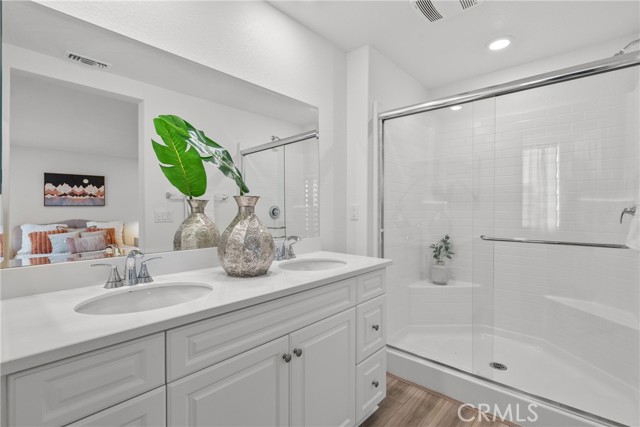 3981 E Huntington Street, Ontario CA: https://media.crmls.org/medias/e1b7eb0e-3518-42cd-a9ca-da27a58d14a0.jpg