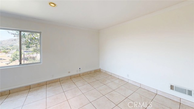 Image 17 of 28 For 5338 Waldo Place